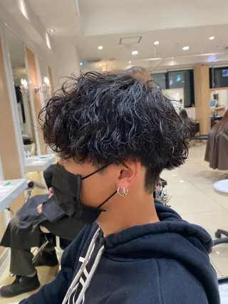 ショート パーマ メンズ メンズ特化型美容師 栗山勇人のヘアスタイル