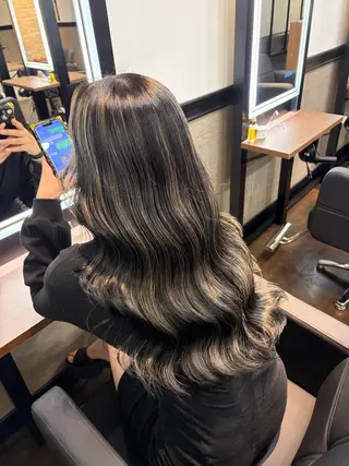 ロング カラー ブリーチなしの達人 🌈店長 KAITOのヘアスタイル
