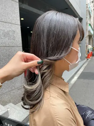 ミディアム カラー 村山 美空のヘアスタイル