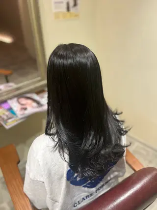 ロング カラー 岡本 かのんのヘアスタイル