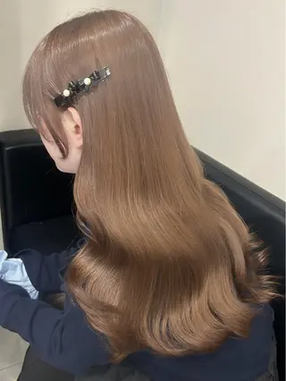 ロング カラー ヘアアレンジ MOMO艶髪 🩵モテカラーのヘアスタイル