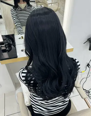 ロング ami 顔まわりカット／小顔のヘアスタイル