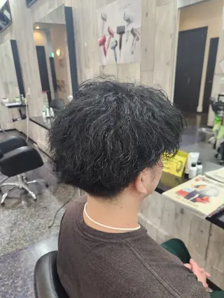 メンズ カラー 岩瀬 未来のヘアスタイル