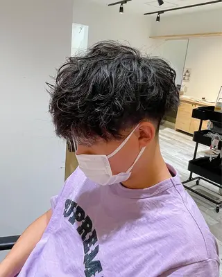 パーマ メンズ 升水 優太のヘアスタイル