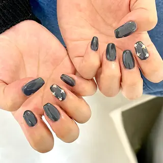 ネイル One’Ness Nana🤍のネイルデザイン