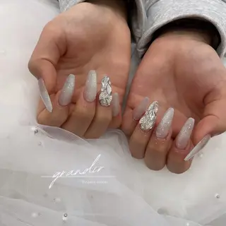 パーマ grandir🦋 MOMOKAのネイルデザイン