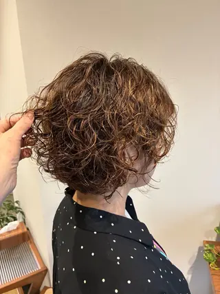 パーマ 西村 花織のヘアスタイル