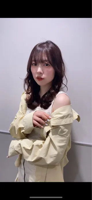 ミディアム 赤み消し透明感半個室 マンツーマン宮脇滉平のヘアスタイル