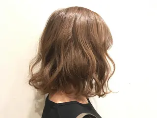 ミディアム カラー コンドウ サラのヘアスタイル