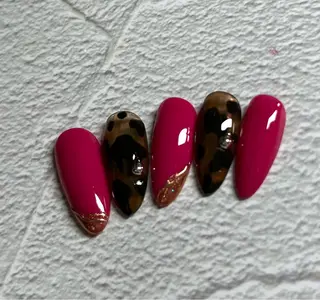 ショート 2DY NAIL SALONのネイルデザイン