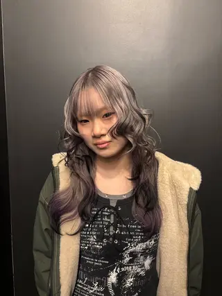 ロング カラー レイヤー sala 推しカラー職人🎀のヘアスタイル
