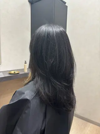 ロング 山本 あゆみのヘアスタイル