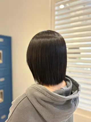 ショート カラー 安部 美里のヘアスタイル