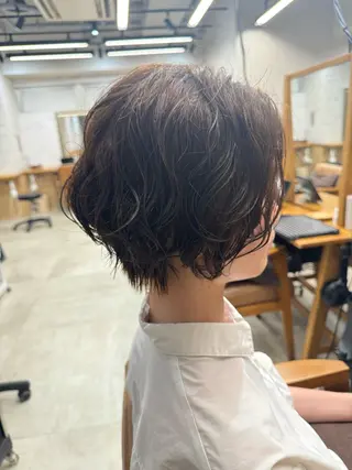 ショート レイヤー/ショート/ 透明感/銀座/れんのヘアスタイル