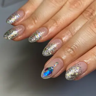 ミディアム ネイル richeri beautyのネイルデザイン