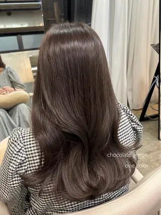 ロング カラー 上岡 みゆうのヘアスタイル