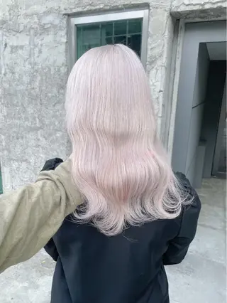 ロング 🩷アニメカラー🩵 mihoのヘアスタイル