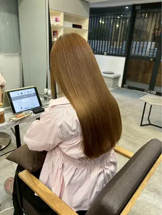 ロング パーマ ハイトーンカラー が絶対可愛い✨泰聖✨のヘアスタイル