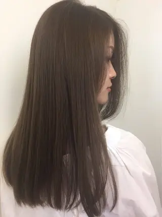 ロング 白髪ぼかし ミズヒロのヘアスタイル