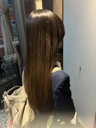ロング 吉田 理那のヘアスタイル