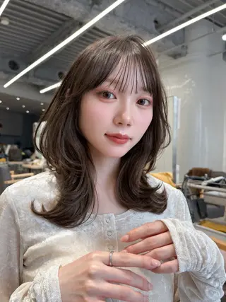 セミロング 𝐘𝐮𝐢 ⠀⠀のヘアスタイル