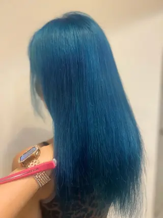 セミロング カラー Liere Muuのヘアスタイル