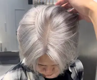 カラー メンズ 佐々木 哲太のヘアスタイル