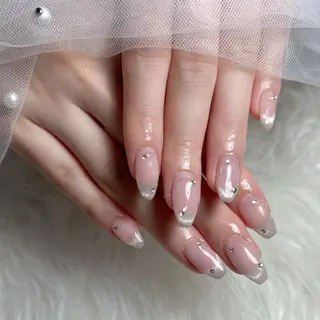 ネイル LAVISH momoneのネイルデザイン