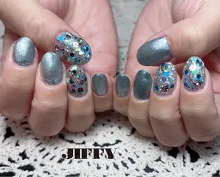 ミディアム JIFFY nailstudioのネイルデザイン