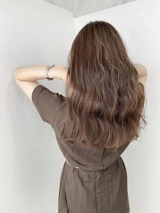ロング en Siena エンシエナのヘアスタイル