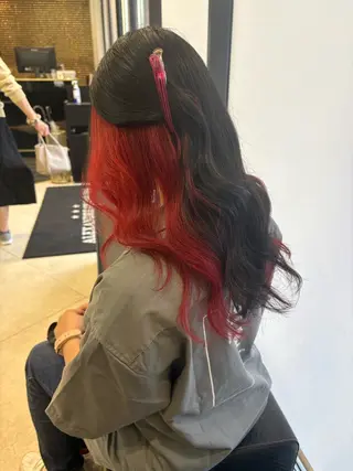 セミロング 山岸 朱里のヘアスタイル