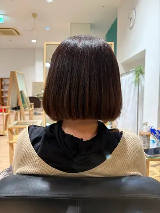 ミディアム 伊藤 由華のヘアスタイル