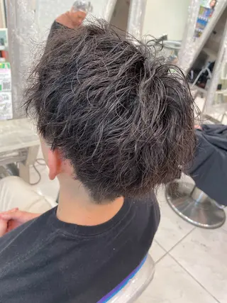 パーマ メンズ トップスタイリスト 石川みやびのヘアスタイル