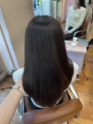 セミロング カラー 'AXIS 栄 Konomiのヘアスタイル