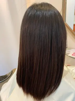 ミディアム 宮下 祐香のヘアスタイル