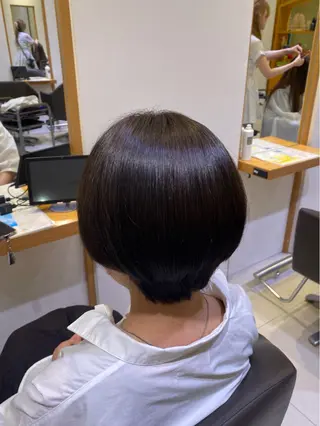 ショート 💎ツヤ髪ストレート カラー💎かのんのヘアスタイル