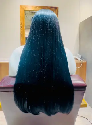 ロング カラー カイン トゥゾーのヘアスタイル