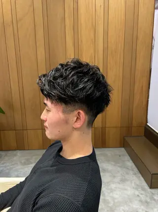 ショート パーマ メンズ 佐藤 悠生 メンズパーマ.カットのヘアスタイル