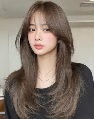 ロング カラー 🌿透明感カラー レイヤーカットのヘアスタイル