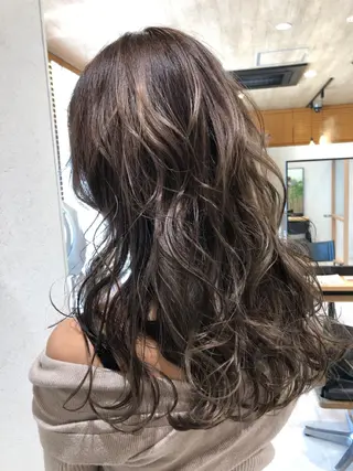 セミロング カラー 似合わせ レイヤー須川のヘアスタイル