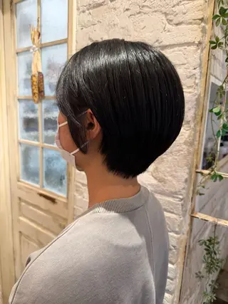 ショート 稲吉 優奈のヘアスタイル