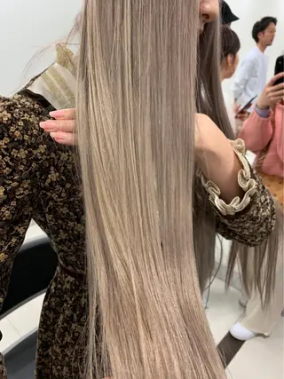 ロング カラー ヘアアレンジ ブリーチダブルカラー 元町三宮/三ノ宮のヘアスタイル