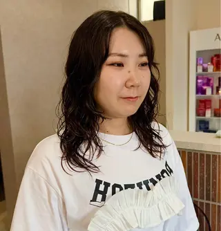 ミディアム パーマ 中村 友香のヘアスタイル