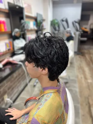 パーマ ヘアアレンジ メンズ イツキ🌕デザインカ ラー🥨髪質改善🫧のヘアスタイル
