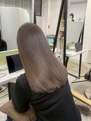 セミロング パーマ ハイトーンカラー が絶対可愛い✨泰聖✨のヘアスタイル