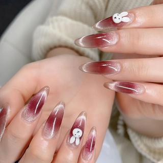 ネイル Queens テイのネイルデザイン