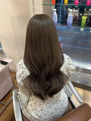 ロング カラー 'AXIS 栄 Konomiのヘアスタイル