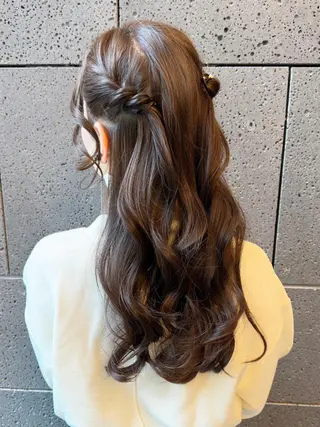 セミロング カラー パーマ ヘアアレンジ ITbyALBUM 中野店のヘアスタイル