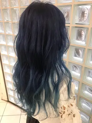 ロング カラー 神山 昌子のヘアスタイル