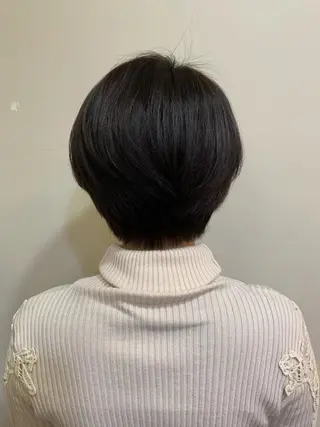 ショート カラー 金村 綾芽のヘアスタイル